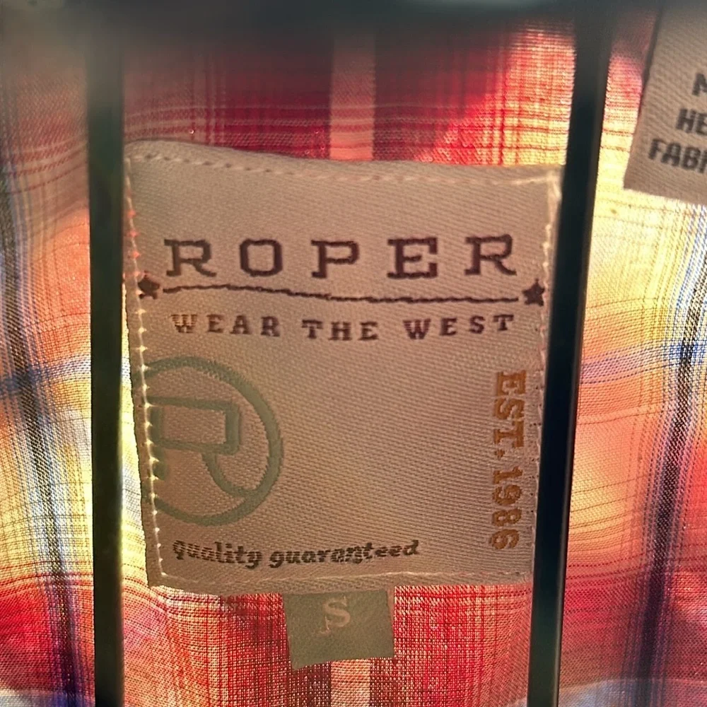 This Roper Vintage Dobby Plaid Western - Picture 5 of 7